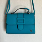 Γυναικεία τσάντα χειρός γαλάζιο δερματίνη