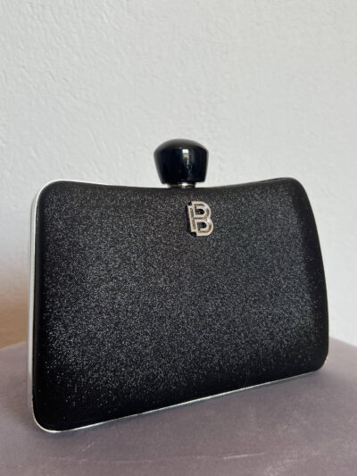 Γυναικεία τσάντα χειρός μαύρη