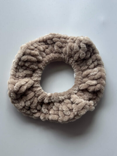 Χειροποίητο Scrunchie καφέ ανοιχτό