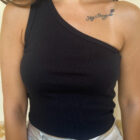 Μαύρο τοπάκι με έναν ώμο