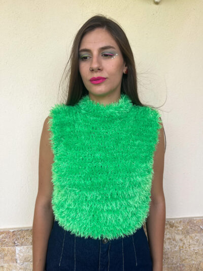 Χειροποίητο αμάνικο πλεκτό ζιβάγκο λαχανί