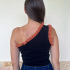 Μαύρο τοπάκι με έναν ώμο και κεραμιδί