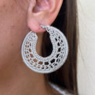 Ατσάλινα σκουλαρίκια κρίκοι πλεκτά χειροποίητα ανοιχτό μπέζ