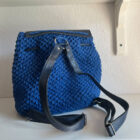 Χειροποίητη πλεκτή τζάντα bagpack μπλε ηλεκτρίκ