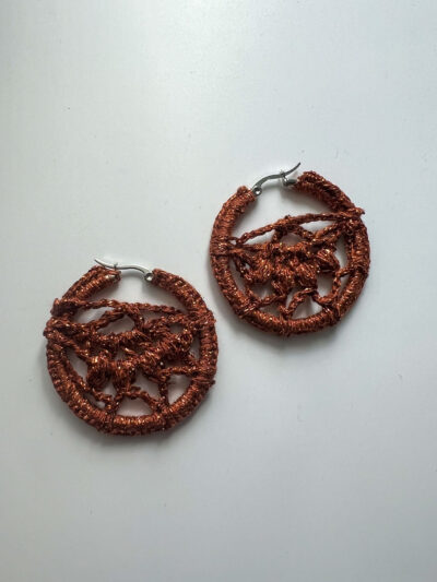 Ατσάλινα σκουλαρίκια κρίκοι πλεκτά χειροποίητα κεραμυδί μικρά