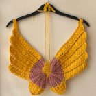 Crop top σε σχήμα πεταλούδας